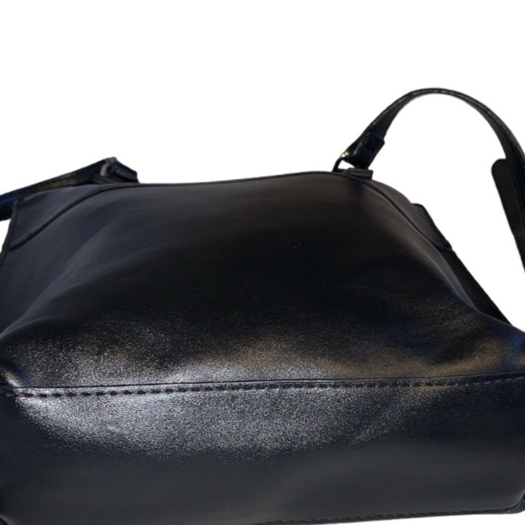 Roots Leather Crossbody - Picture 4 of 5